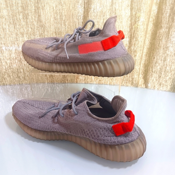 Adidas YEEZY 350 Boost V2 Knit Sneakers: size 16 - Picture 9 of 9
